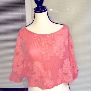Aritzia Wilfred | Top | Blayze Cropped Sheer Top in Wild pink/ rose savage | Med